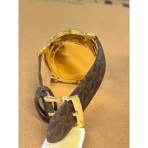 Michael Kors MK6979 Oversized Runway Dive Pavé Gold-Tone and Logo Watch - Picture 5 of 5